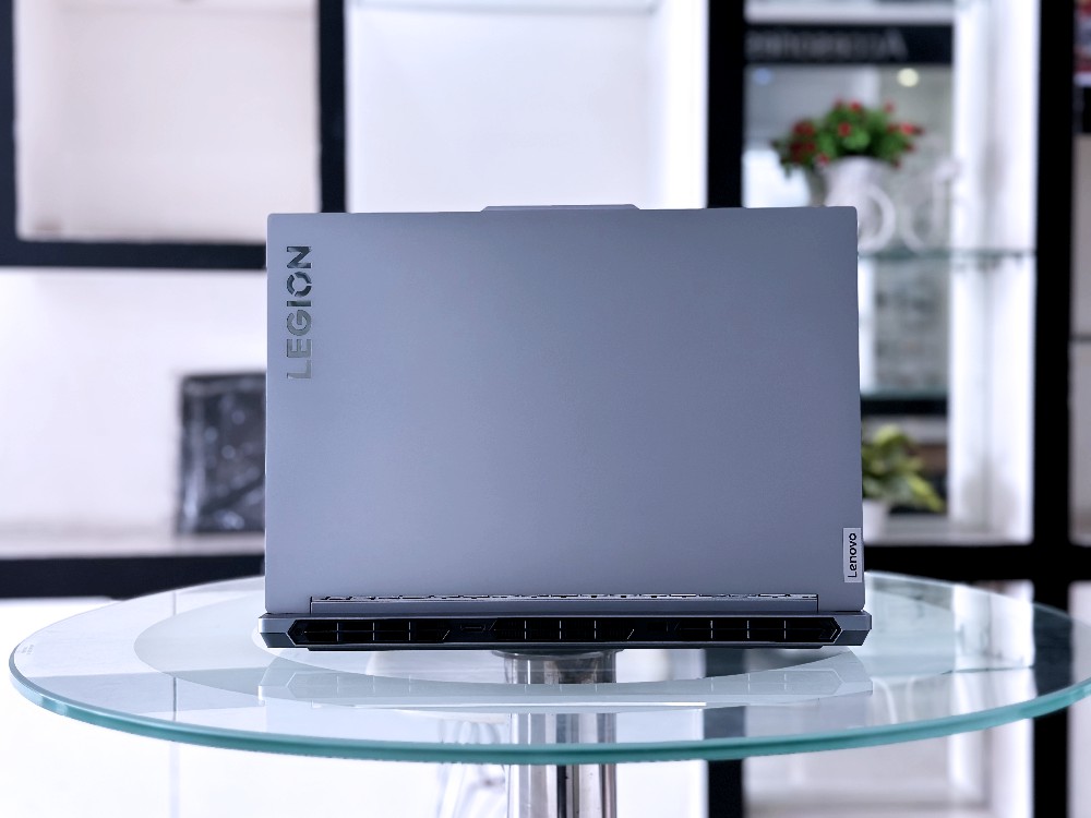 Lenovo Legion 5 16IRX9
